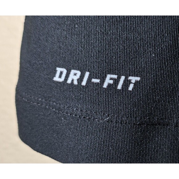 Nike Women’s Size XL Black Dri-FIT Racerback Tank Top Built-In Shelf Bra - Picture 8 of 9